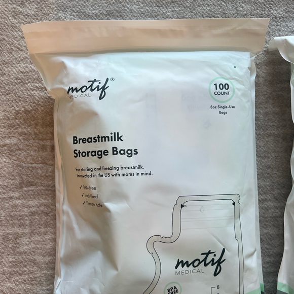 Motif Medical Breastmilk Storage Bags — 200 total (two packs of 100) - Picture 2 of 3